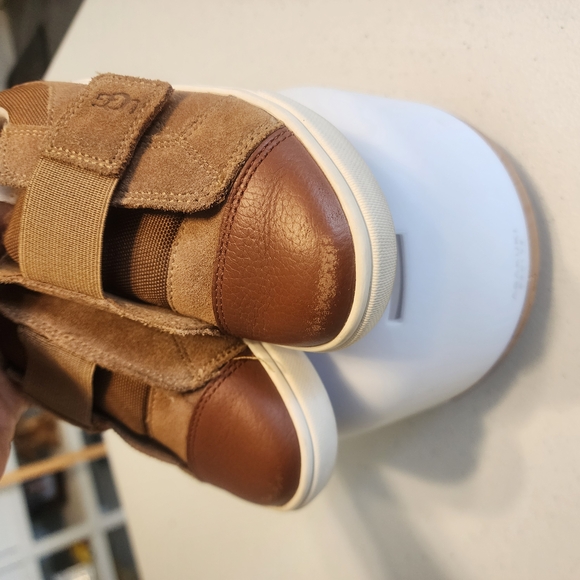 UGG Kids Brown and Tan Velcro Sneakers - Picture 2 of 7